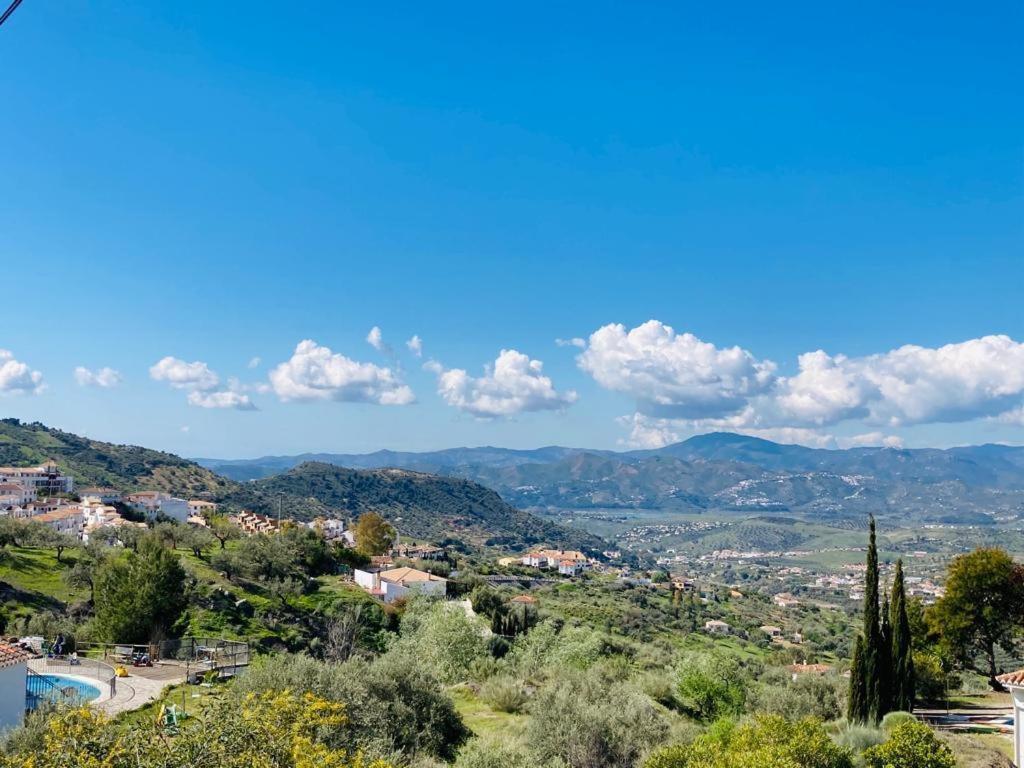 Apartamento La Fuente Alcaucín Exteriör bild