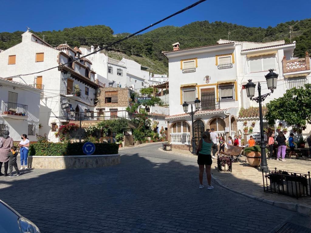 Apartamento La Fuente Alcaucín Exteriör bild